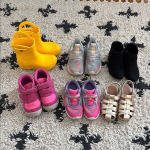 Toddler Girls Shoe Bundle: Crocs, Stride Rite, Adidas, Cat Jack size 9